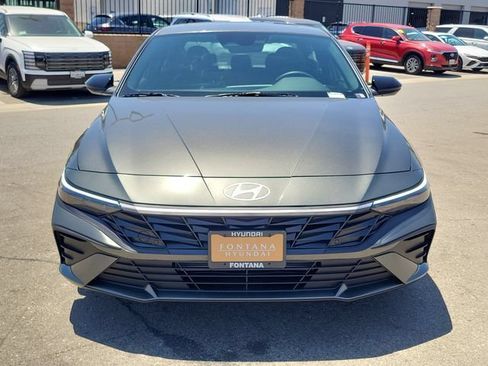 New 2026 Hyundai Elantra SEL Sport FWD image 31