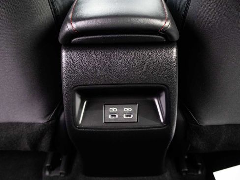 Certified 2025 Toyota Corolla SE w/ Convenience Package image 21