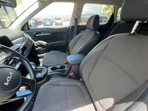 Used 2025 Kia Seltos S FWD image 27
