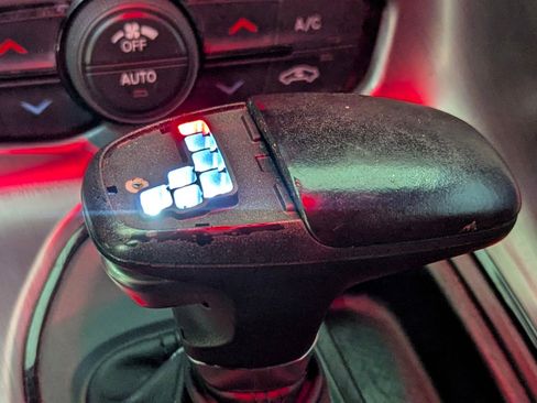 Used 2015 Dodge Challenger R/T w/ Quick Order Package 28B R/T image 15