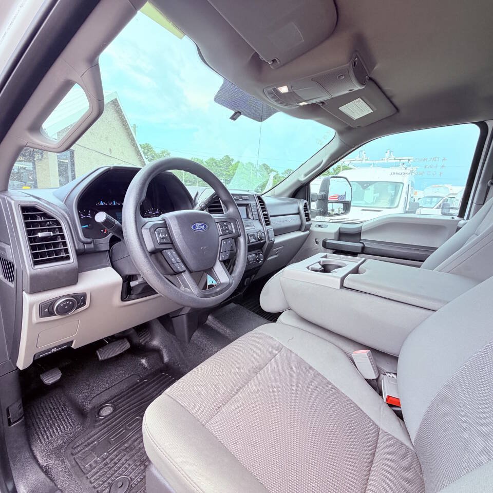 Used 2019 Ford F250 XL w/ Power Equipment Group RWD image 12