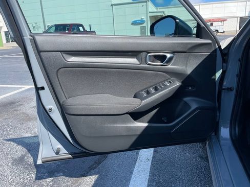 Certified 2025 Honda Civic Sport image 23