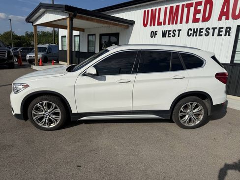Used 2018 BMW X1 xDrive28i w/ Premium Package Essential AWD/4WD image 12