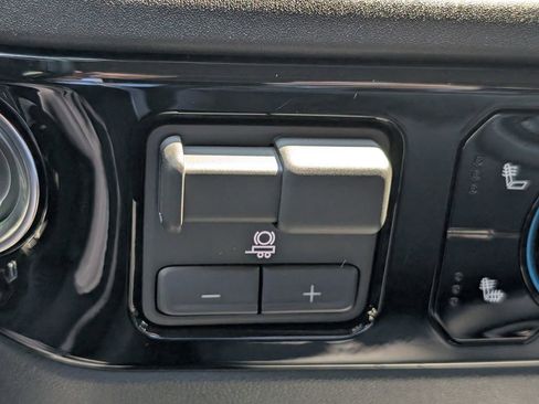 Used 2026 Chevrolet Silverado 1500 RST w/ RST Select Package image 30