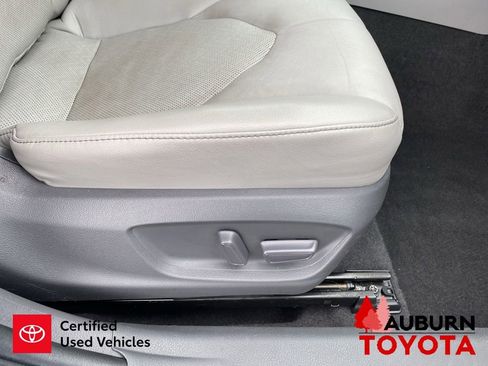 Certified 2021 Toyota Camry XLE FWD image 15
