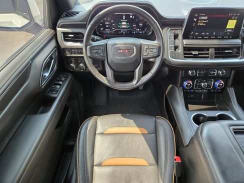 Used 2022 GMC Yukon AT4 AWD/4WD image 16