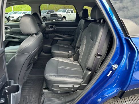 Used 2023 Kia Sorento SX AWD/4WD image 34