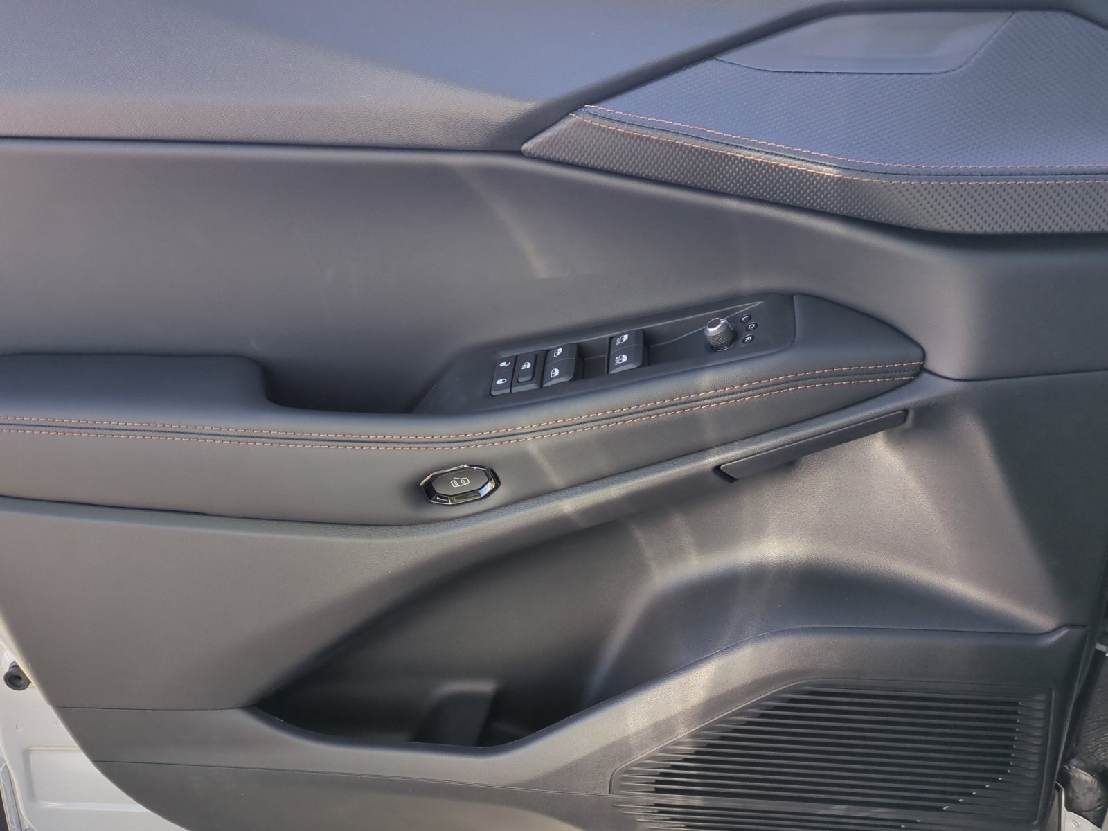 New 2026 Jeep Cherokee Limited AWD/4WD image 13