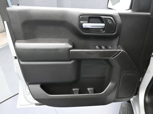 Used 2020 Chevrolet Silverado 1500 W/T RWD image 12
