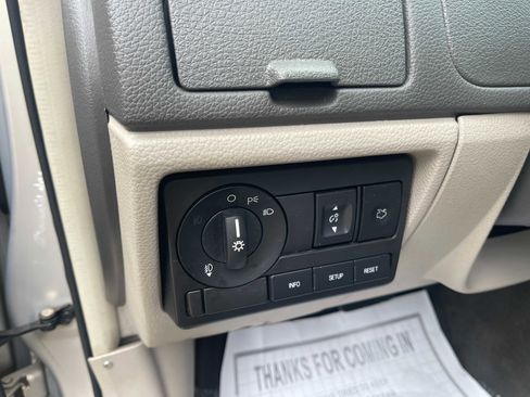 Used 2010 Ford Fusion SE image 18