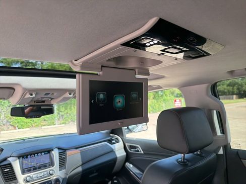 Used 2020 GMC Yukon XL Denali w/ Open Road Package RWD image 12