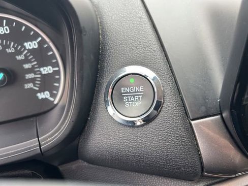 Used 2019 Ford EcoSport SE image 17