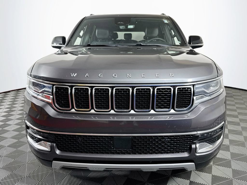 Used 2024 Jeep Wagoneer L Series II w/ Flexible Seating Group AWD/4WD image 2