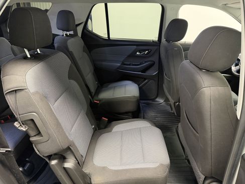 Used 2019 Chevrolet Traverse LT image 24
