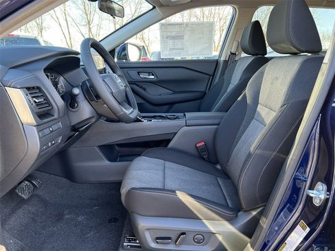 New 2026 Nissan Rogue SV image 4