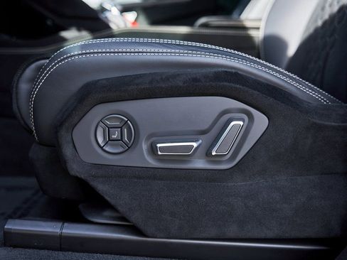 Used 2024 Lamborghini Urus Performante AWD/4WD image 42