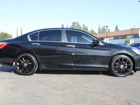 Used 2015 Honda Accord Sport image 41