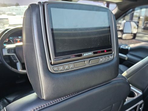 Used 2022 Ford F350 Platinum w/ FX4 Off-Road Package AWD/4WD image 16