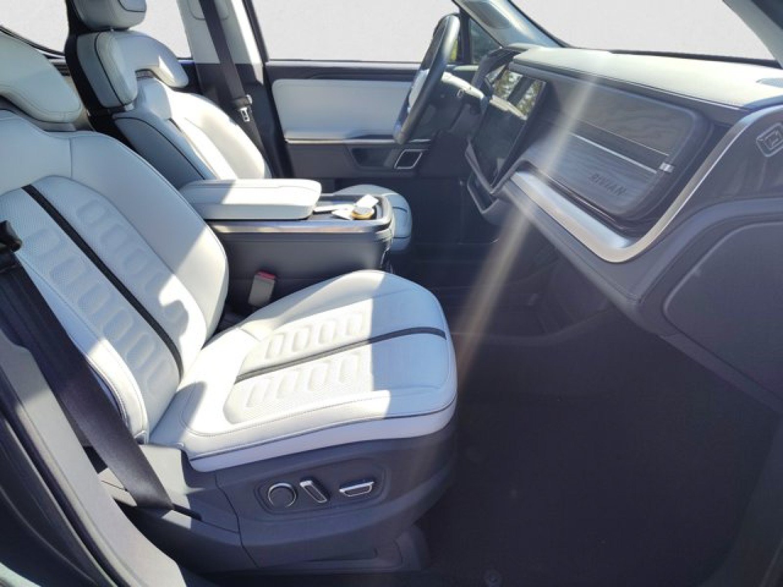 Used 2023 Rivian R1T Adventure Quad AWD/4WD image 20