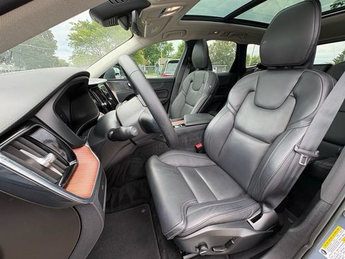 Used 2023 Volvo XC60 B5 Ultimate AWD/4WD image 23