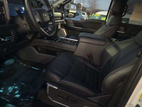 New 2026 Ford F250 Platinum w/ FX4 Off-Road Package image 30