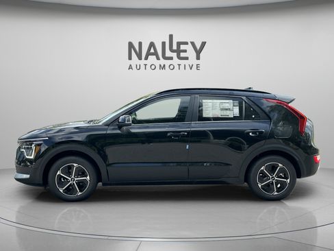Certified 2025 Kia Niro EX FWD image 3