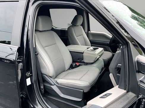 Used 2022 Ford F350 XL w/ STX Appearance Package AWD/4WD image 29