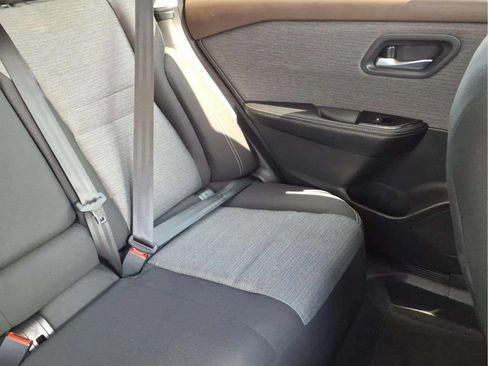 Used 2023 Nissan Rogue SV FWD image 19