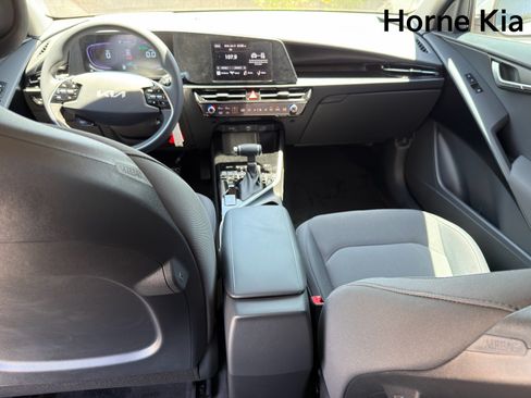 New 2026 Kia Niro LX FWD image 21