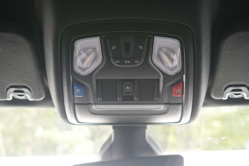Used 2023 RAM 1500 Big Horn AWD/4WD image 29