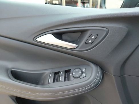 Used 2020 Buick Encore GX Preferred w/ Sport Touring Package FWD image 15