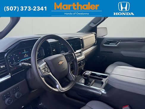 Used 2024 Chevrolet Silverado 1500 LTZ w/ LTZ Convenience Package II AWD/4WD image 11