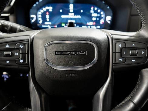 Used 2024 GMC Yukon Denali Ultimate image 14