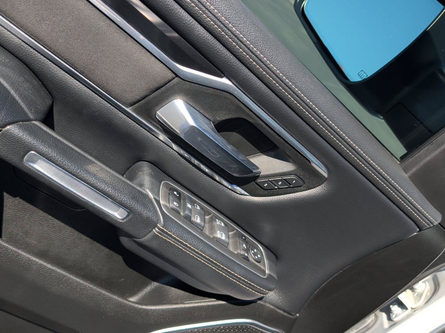 Used 2022 RAM 1500 Laramie w/ Sport Appearance Package RWD image 11