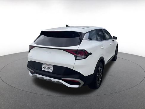 Used 2025 Kia Sportage LX FWD image 15