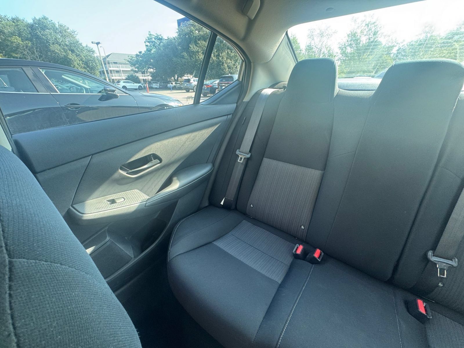 Used 2025 Nissan Sentra SV FWD image 36