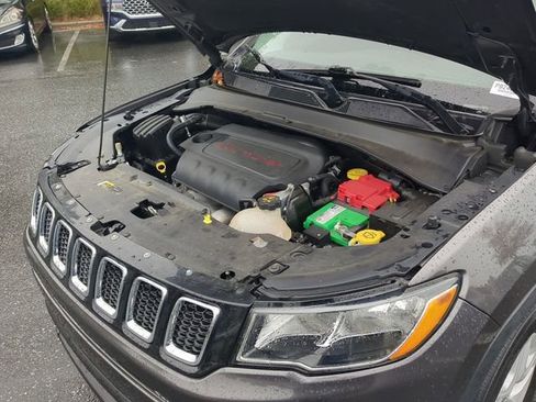 Used 2020 Jeep Compass Sport image 41