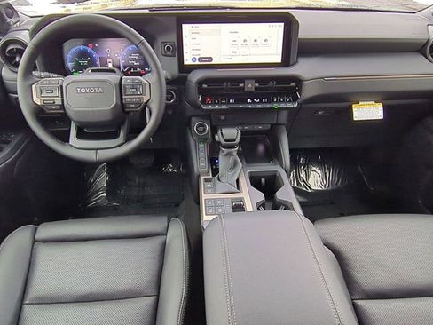 New 2026 Toyota Land Cruiser image 25