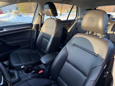 Used 2020 Volkswagen Golf 4-Door image 13