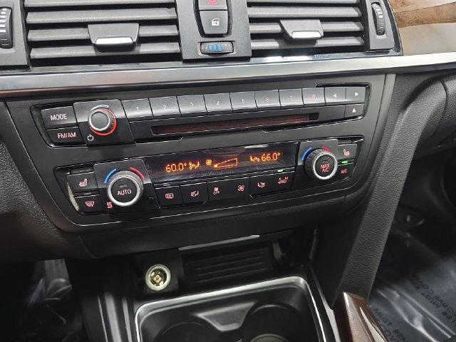 Used 2015 BMW 328i xDrive Sedan AWD/4WD image 24