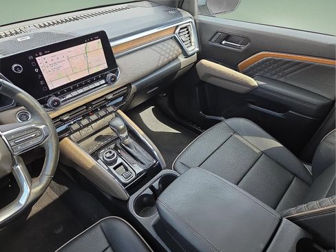 Used 2024 GMC Canyon Denali AWD/4WD image 12