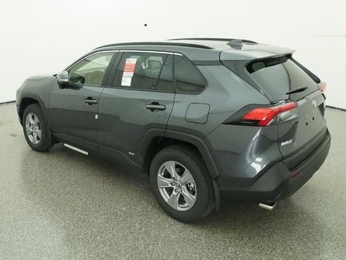 New 2025 Toyota RAV4 XLE image 5