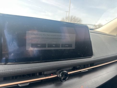 Certified 2023 Nissan Ariya AWD image 10