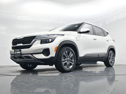 Used 2022 Kia Seltos LX image 50