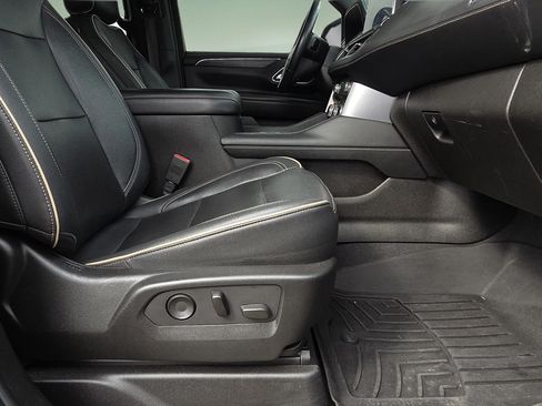Used 2021 GMC Yukon SLT RWD image 13