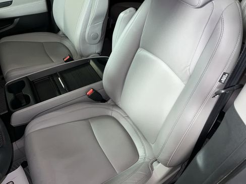Used 2024 Honda Odyssey Touring image 15
