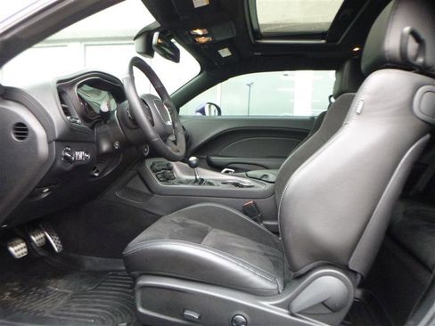 Used 2023 Dodge Challenger R/T w/ Plus Package image 5