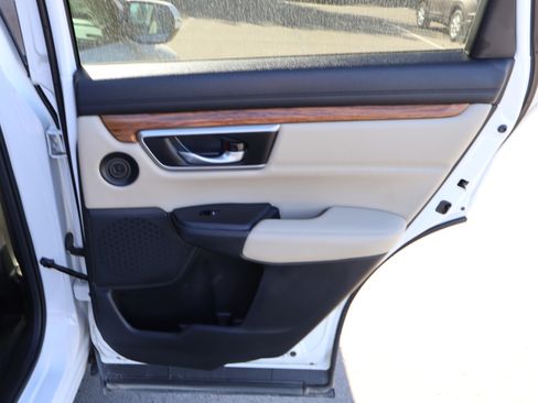 Used 2020 Honda CR-V Touring image 12