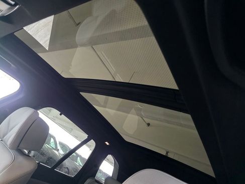 New 2026 BMW X5 M60i w/ Executive Package image 10