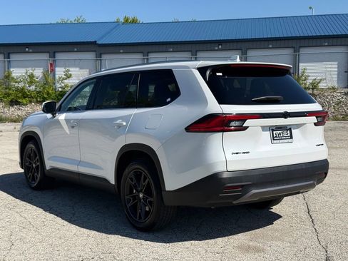Used 2024 Toyota Grand Highlander AWD Hybrid image 8